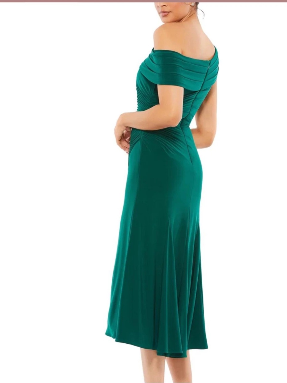 Mac Duggal IEENA Off-Shoulder Emerald Green Midi Dress with Side Slit & Ruching - Picture 3 of 12